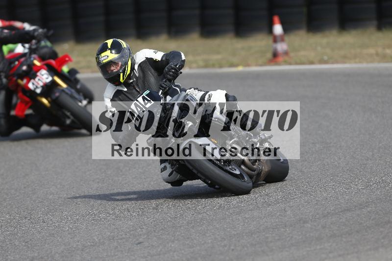 /37 09.08.2026  Pluess Motosport ADR/Freies Fahren/444